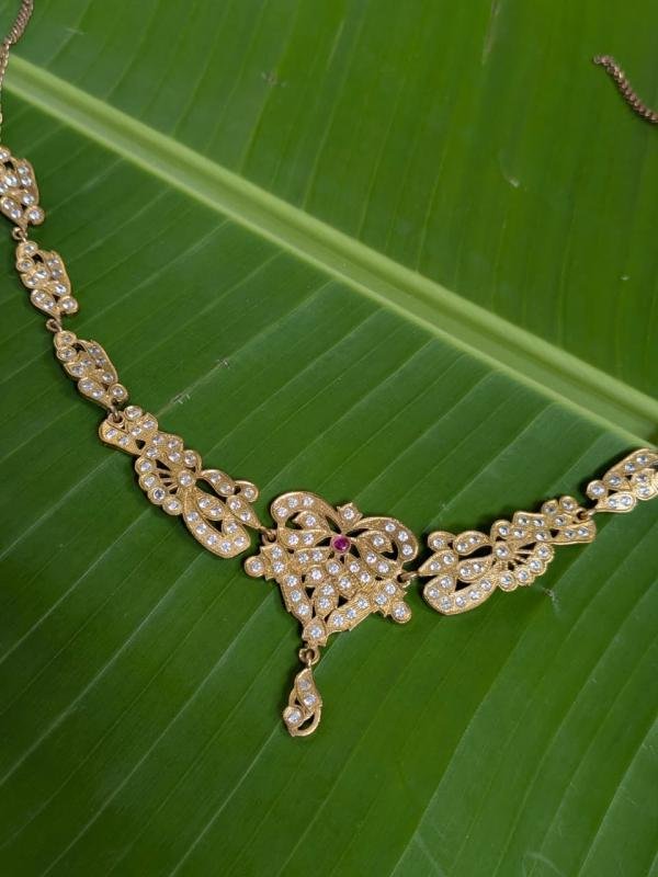 Salona neckpiece